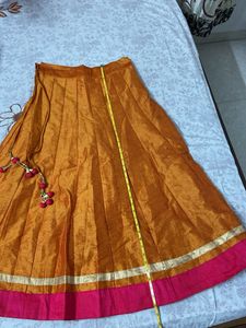 Lenga Choli With Padded Blouse And Contrast Dupata