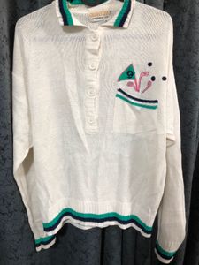 White pintresty sweatshirt