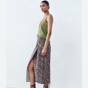 Zara Floral Print Skirt
