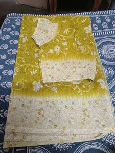 New Saree With Blouse Combo Offer