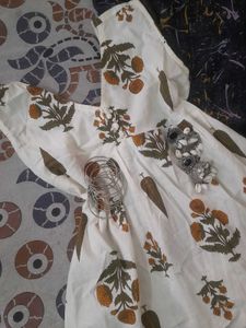 V neck short kurti!!🎀🍭