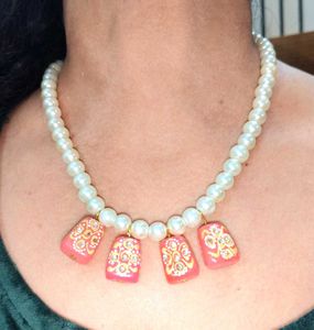 Pearl And Peach Stone Jewellery Set