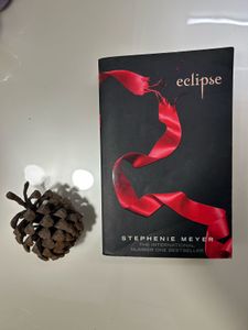 The Twilight Saga Novels. Books by Stephenie Meyer