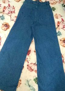 Side Slit Highrise Stretchable Jeans