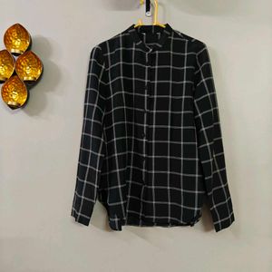 Minimalist Black Shirt