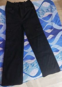straight fit black cargo jeans