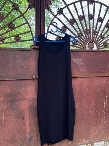 Black Sleeveless Dress