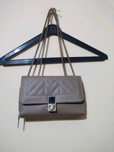 Chain Strap Crossbody Wallet