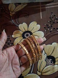 Golden Bangles (Set of 4)