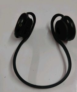 E68 Bluetooth Headset old stock product good condi