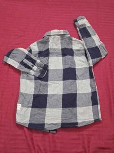 Blue &amp; White Plaid Button-Down