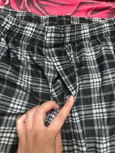 Plaid jogger’s