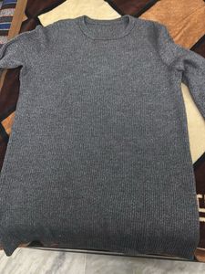 Stylish Grey Knit Pullover