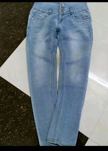 4 Button Jeans 👖