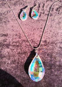 Iridescent Teardrop Jewelry Set
