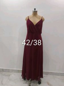 Elegant Burgundy Maxi Dress