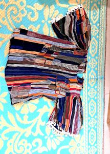 Top Multicolor   Freel  Sleeve .