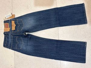 Levi&#39;s Denim Jeans(28 Waist)
