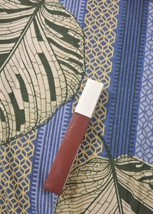 Maybelline Matte Lipstick In Shade 245 Seeker