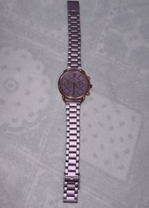 Elegant Lilac Wristwatch