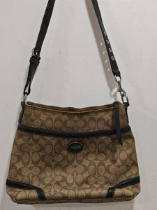 Coach Sling F18925