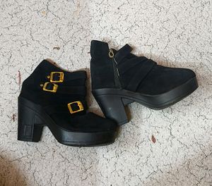 New Black Boot