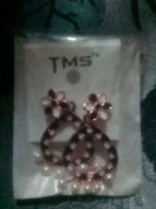 Elegant Floral Drop Earrings