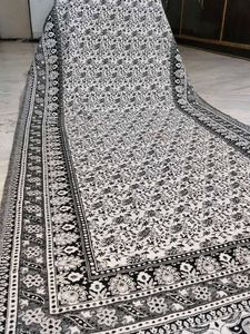 Beautiful Black &amp; White Kani Warm Shawl