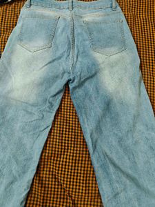 Wide Leg Light Wash Jeans