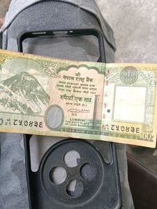 Nepalese 100 Rupee Bank Note