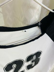 Cropped Tee