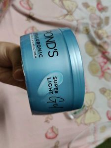 Pond&#39;s Hydra Miracle Hyaluronic Gel