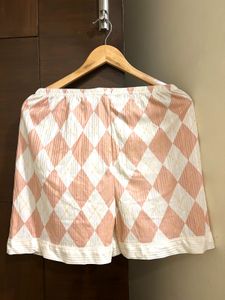 Peach Diamond Pattern Top