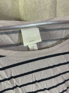 H&amp;M White Stripped T-shirt