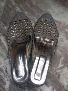 belly Heels