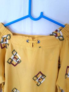 Casual Mustard Yellow Top