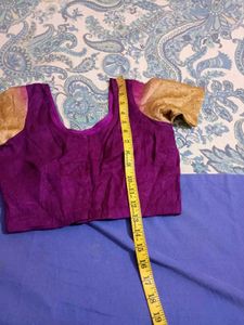 Beautiful Two Shaded Saree(Crush Silk)