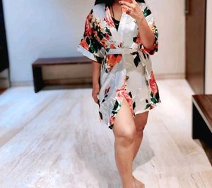 Urbanic S Robe