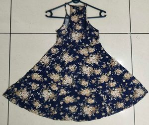 American Eagle Floral Print Dress