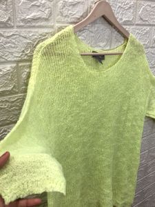 Lime Green Knit Top🕸️🕶️🕷️‼️