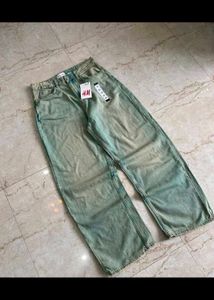H&amp;M faded Baggy Denim