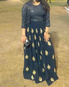 women -lahang choli, crop top with skirt and duptt