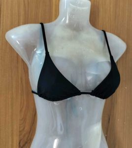 🆕Black Bikini 👙 Top/ Bralette
