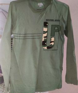 long-sleeved t-shirt