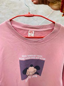 Orignal Disney Uniqlo brand Graphic Sweatshirt