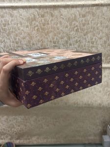 Wooden Designer box With 4 Glass Jards