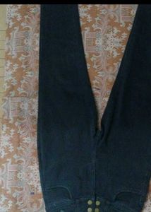 Women&#39;s black jeans ( made In  China)