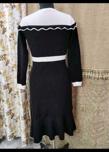 Chic Black Bodycon Midi Dress