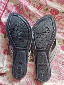 NEW Stylish Grey Flip-Flops