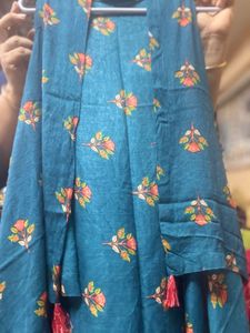 Knee Length Ethnic Shrug Sleeveless ,Floral Tassel